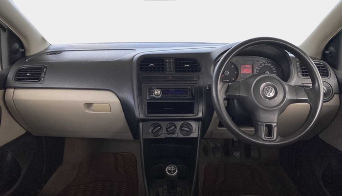 2011 Volkswagen Polo COMFORTLINE 1.2L, Diesel, Manual, 1,02,369 km, Dashboard