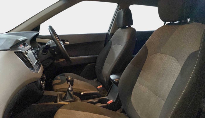 2017 Hyundai Creta SX PLUS 1.6 PETROL, Petrol, Manual, 64,015 km, Right Side Front Door Cabin