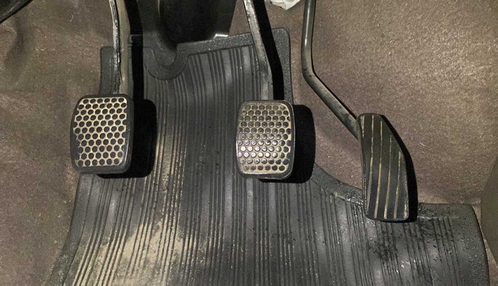 2010 Maruti Zen Estilo VXI, Petrol, Manual, 22,548 km, Pedals