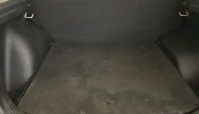 2022 Hyundai Creta E 1.5 DIESEL, Diesel, Manual, 48,041 km, Boot Inside