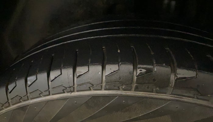 2022 Hyundai Creta E 1.5 DIESEL, Diesel, Manual, 48,041 km, Left Rear Tyre Tread