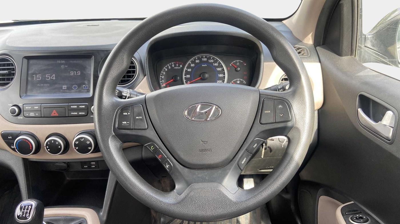 2017 Hyundai Grand i10 SPORTZ (O) 1.2 KAPPA VTVT, Petrol, Manual, 59,095 km, Steering Wheel Close Up