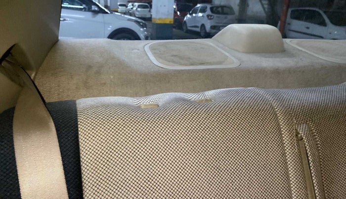 2014 Maruti Swift Dzire VDI, Diesel, Manual, 62,696 km, Second-row right seat - Headrest missing