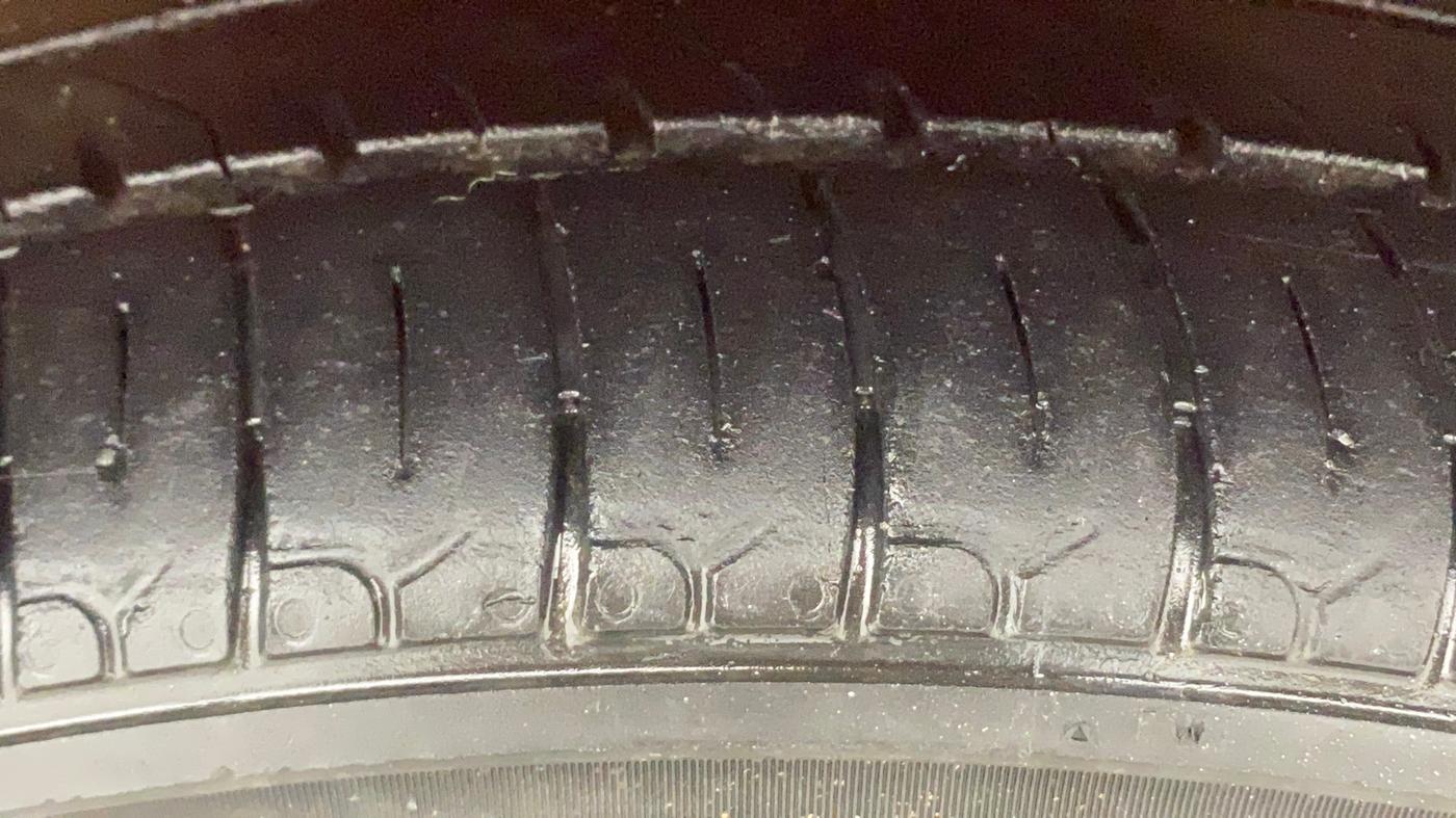 2014 Maruti Alto K10 VXI, Petrol, Manual, 52,728 km, Right Front Tyre Tread