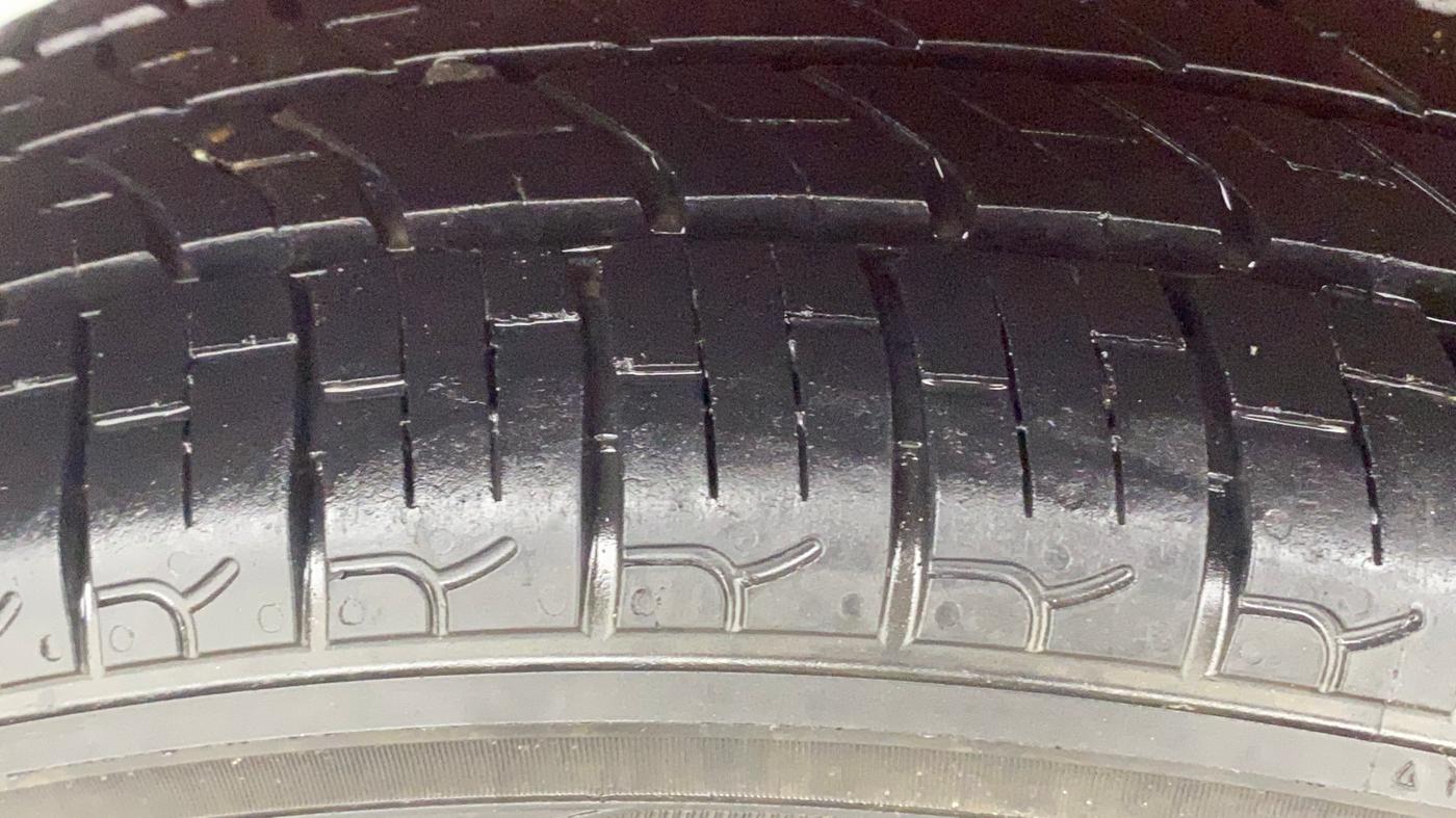 2014 Maruti Alto K10 VXI, Petrol, Manual, 52,728 km, Right Rear Tyre Tread