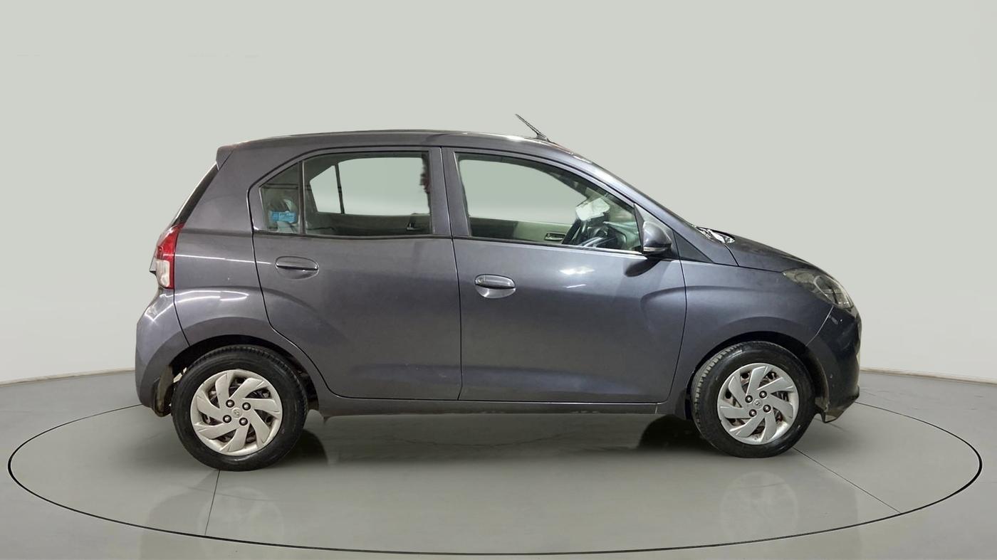 2019 Hyundai NEW SANTRO SPORTZ CNG, CNG, Manual, 34,151 km, Right Side View