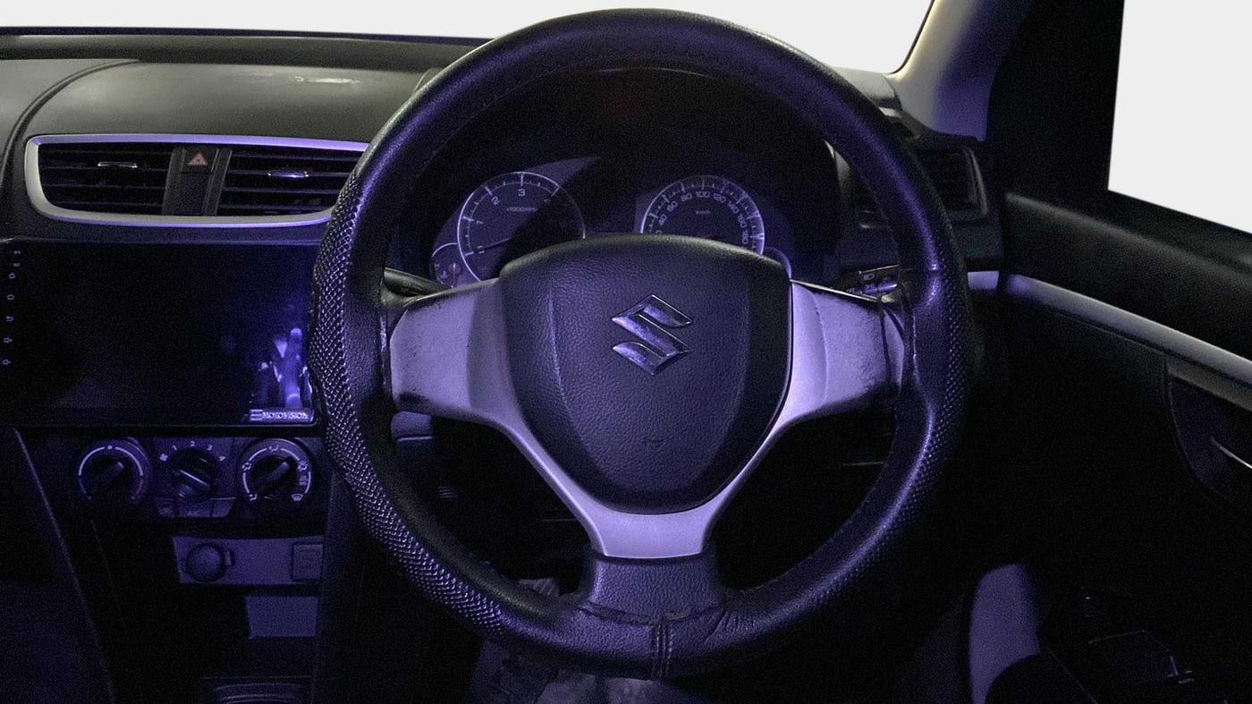 2015 Maruti Swift VDI ABS, Diesel, Manual, 97,140 km, Steering Wheel Close Up