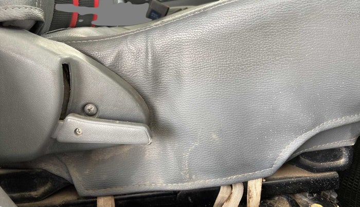 2014 Maruti Alto 800 LXI, Petrol, Manual, 73,166 km, Driver Side Adjustment Panel