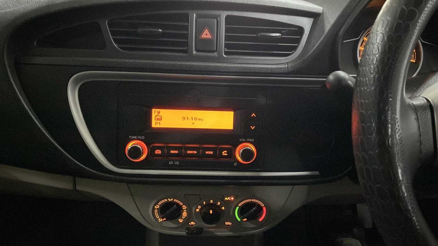2019 Maruti Alto VXI, Petrol, Manual, 19,168 km, Infotainment System