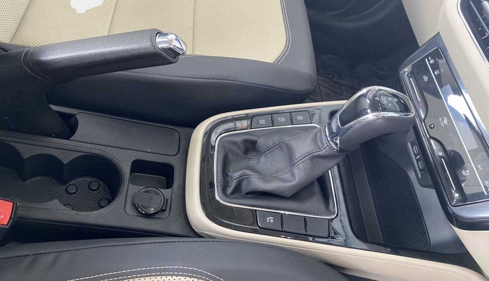 2022 Skoda SLAVIA STYLE 1.5L TSI DSG, Petrol, Automatic, 3,789 km, Gear Lever
