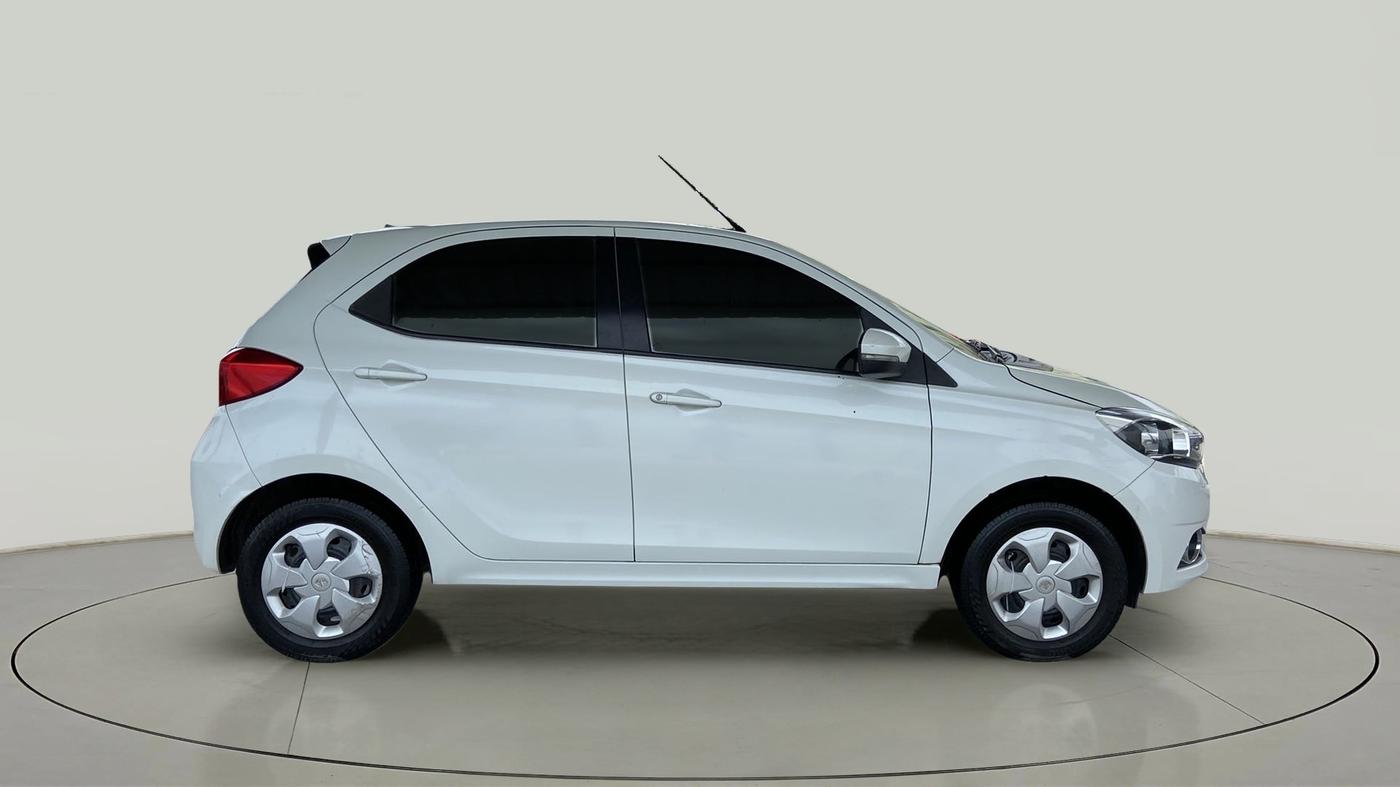 2016 Tata Tiago XZ PETROL, Petrol, Manual, 1,20,598 km, Right Side View