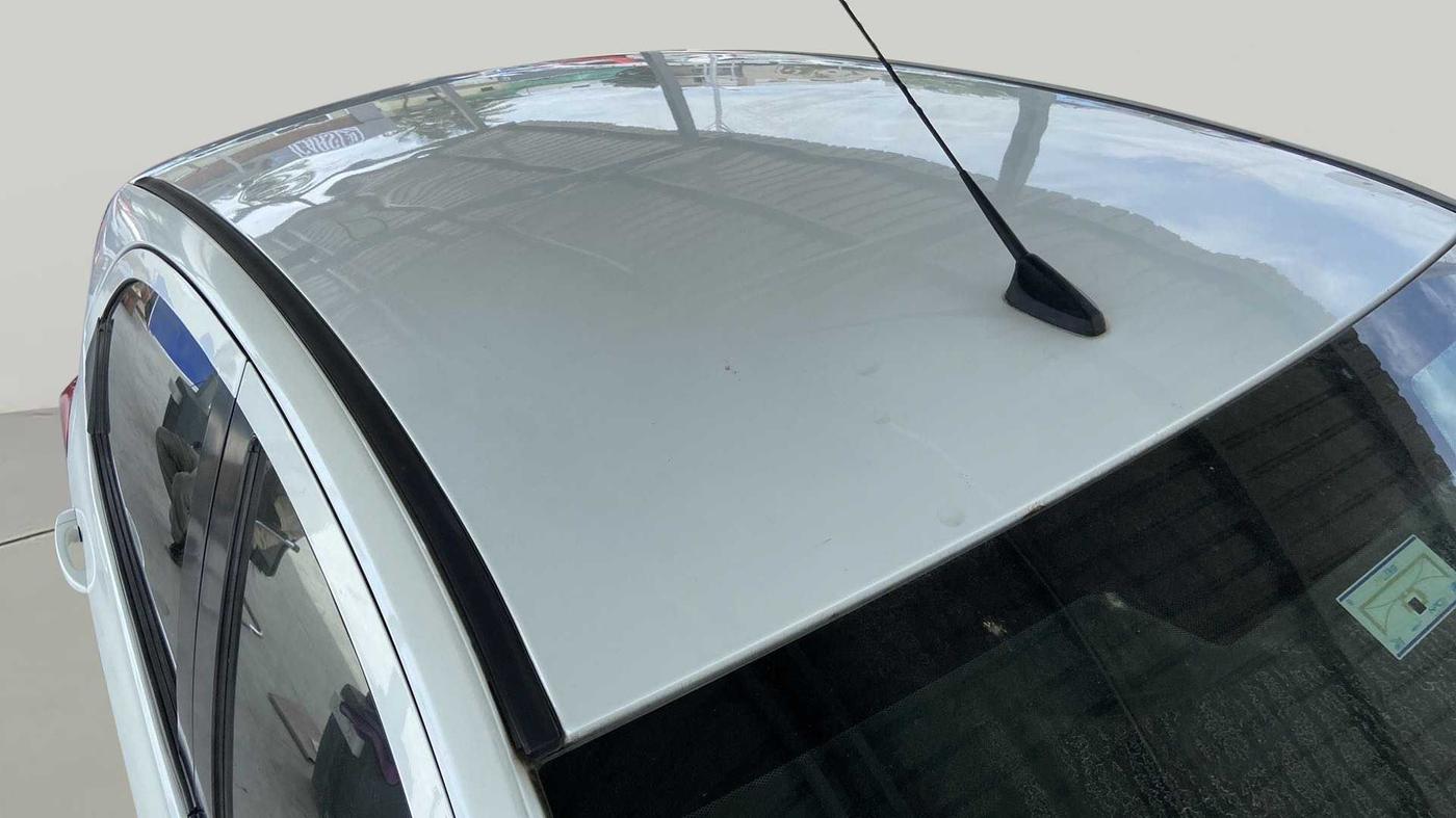 2016 Tata Tiago XZ PETROL, Petrol, Manual, 1,20,598 km, Roof