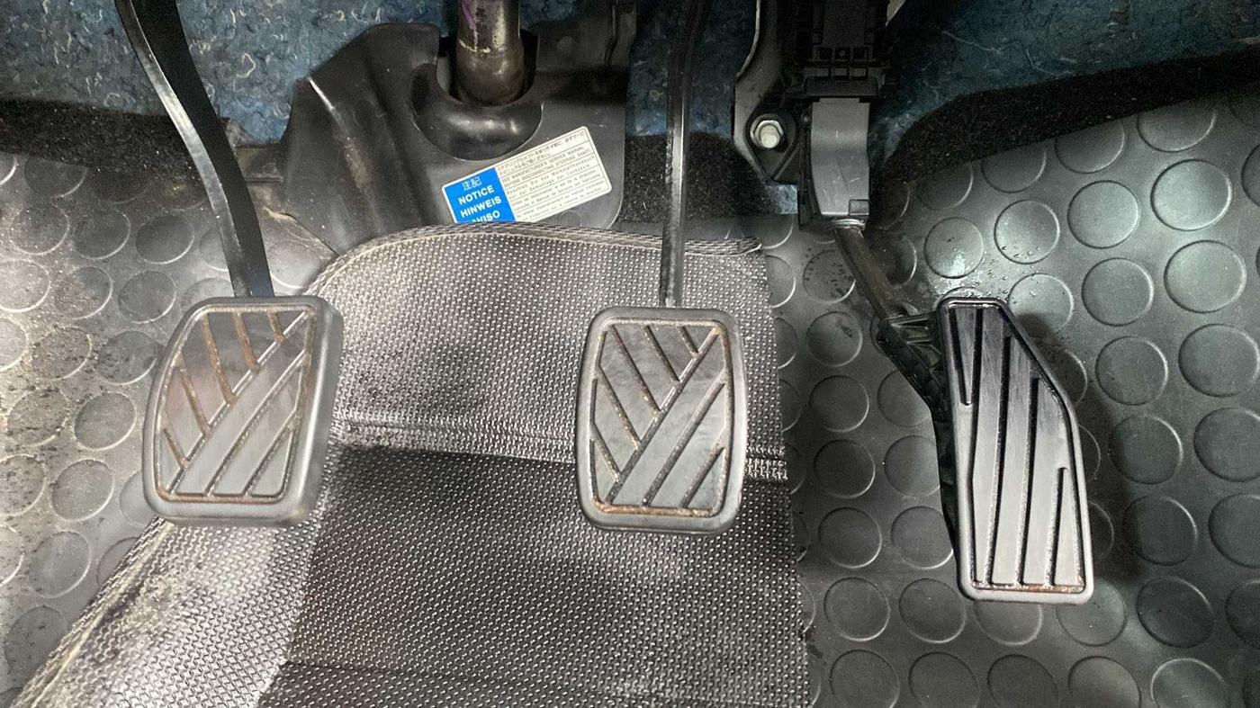2019 Toyota Glanza V, Petrol, Manual, 16,386 km, Pedals