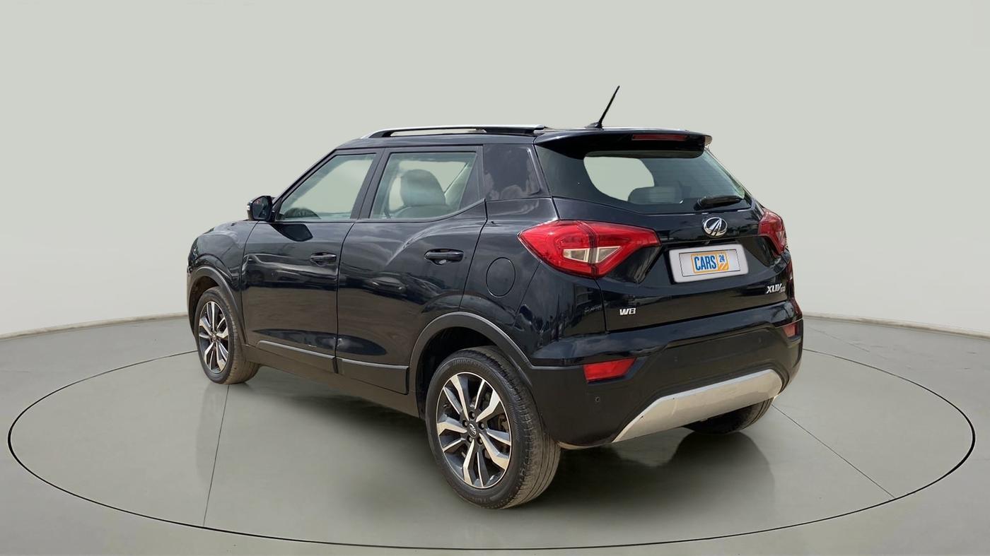 2019 Mahindra XUV300 W8 (O) 1.5 DIESEL, Diesel, Manual, 1,16,573 km, Left Back Diagonal