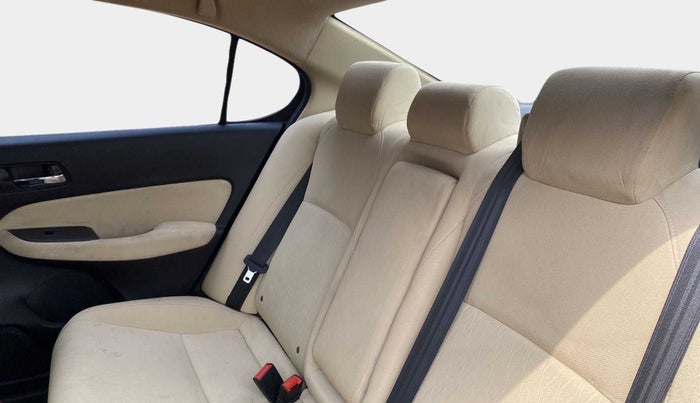 2022 Honda City 1.5L I-VTEC V MT 5TH GEN, Petrol, Manual, 13,407 km, Right Side Rear Door Cabin