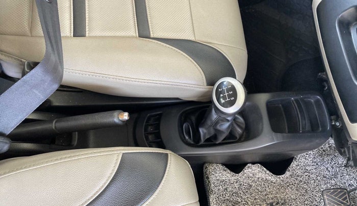 2016 Maruti Wagon R 1.0 VXI, Petrol, Manual, 47,202 km, Gear Lever