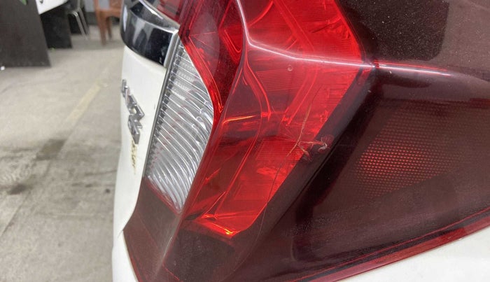2016 Honda Jazz 1.2L I-VTEC SV, Petrol, Manual, 35,710 km, Right tail light - Tail light broken