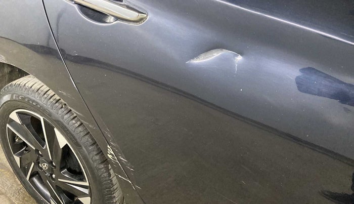2020 Hyundai Verna SX (O) 1.5 VTVT IVT, Petrol, Automatic, 24,376 km, Right rear door - Slightly dented