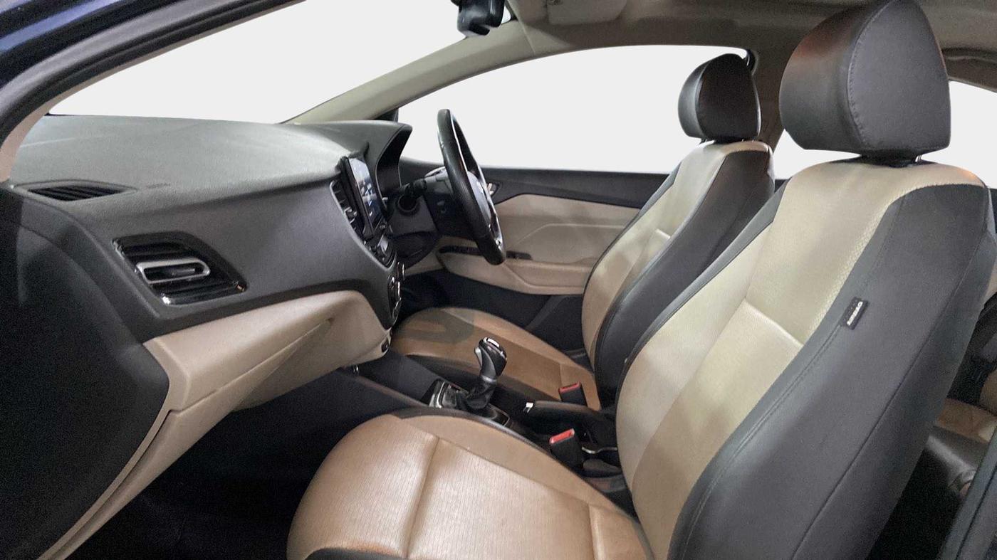 2020 Hyundai Verna SX (O) 1.5 VTVT IVT, Petrol, Automatic, 24,376 km, Right Side Front Door Cabin