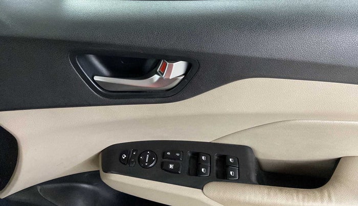 2020 Hyundai Verna SX (O) 1.5 VTVT IVT, Petrol, Automatic, 24,376 km, Driver Side Door Panels Control