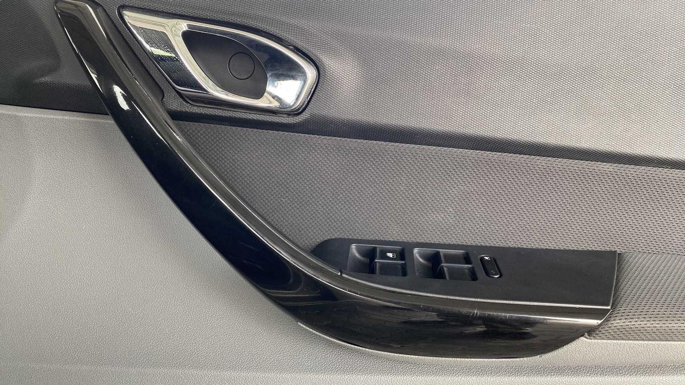 2018 Tata TIGOR XZA PETROL, Petrol, Automatic, 54,964 km, Driver Side Door Panels Control