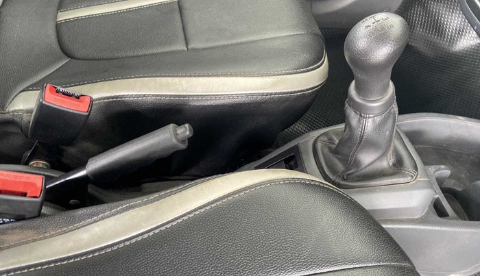 2016 Maruti Alto 800 LXI, Petrol, Manual, 38,253 km, Gear Lever