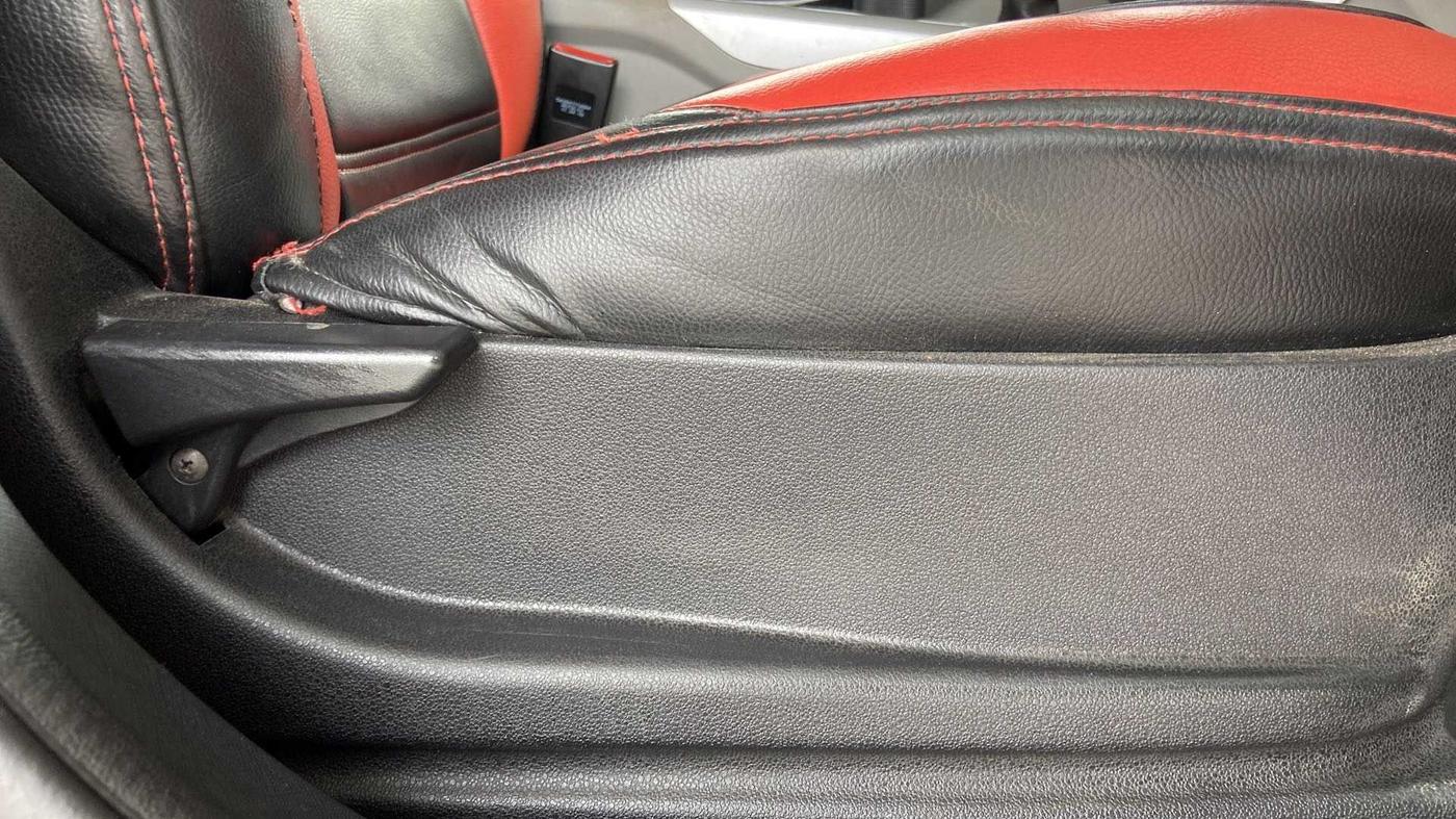2018 Tata NEXON XT PETROL, Petrol, Manual, 55,626 km, Driver Side Adjustment Panel