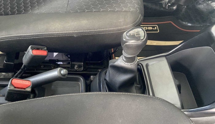 2021 Datsun Redi Go A, Petrol, Manual, 19,264 km, Gear Lever