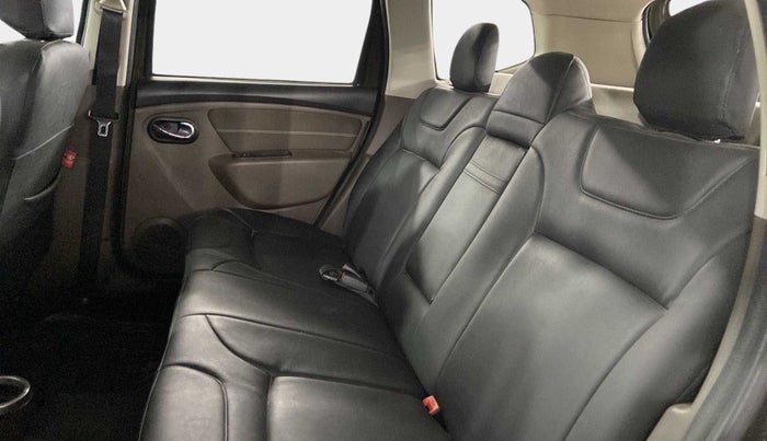 2019 Renault Duster 110 PS RXZ 4X4 MT DIESEL, Diesel, Manual, 35,331 km, Right Side Rear Door Cabin