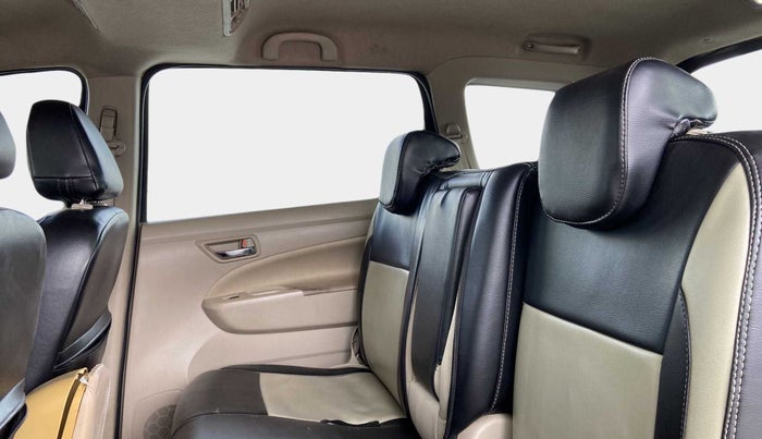 2016 Maruti Ertiga VDI SHVS, Diesel, Manual, 66,270 km, Right Side Rear Door Cabin