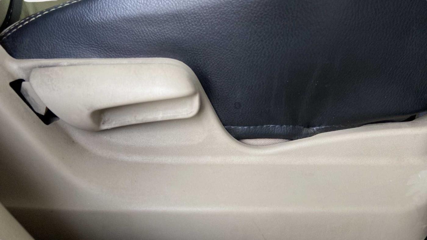 2016 Maruti Ertiga VDI SHVS, Diesel, Manual, 66,270 km, Driver Side Adjustment Panel