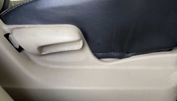 2016 Maruti Ertiga VDI SHVS, Diesel, Manual, 66,270 km, Driver Side Adjustment Panel