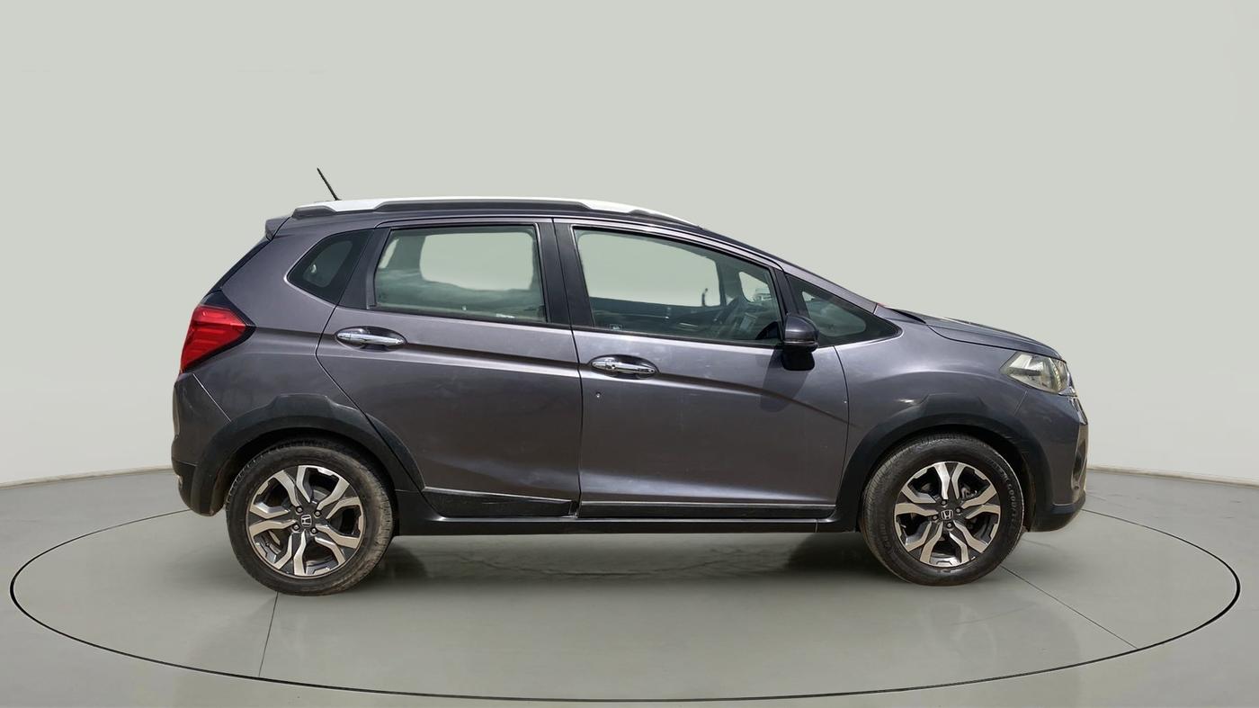 2017 Honda WR-V 1.5L I-DTEC VX MT, Diesel, Manual, 1,11,128 km, Right Side View