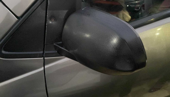 2019 Datsun Redi Go T (O), CNG, Manual, 57,174 km, Left rear-view mirror - Slight misalignment