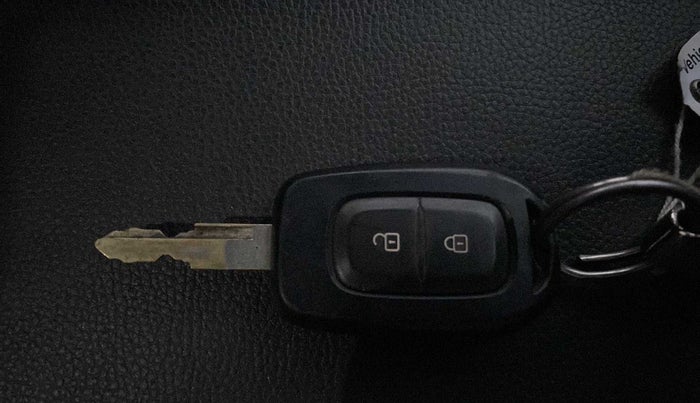 2019 Datsun Redi Go T (O), CNG, Manual, 57,174 km, Key Close Up