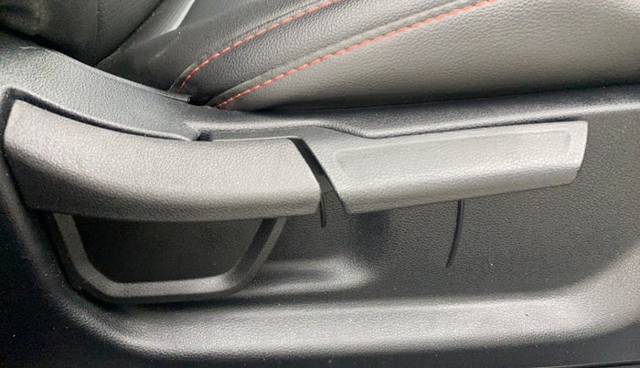 2023 Hyundai NEW I20 ASTA (O) 1.2 MT, Petrol, Manual, 7,718 km, Driver Side Adjustment Panel