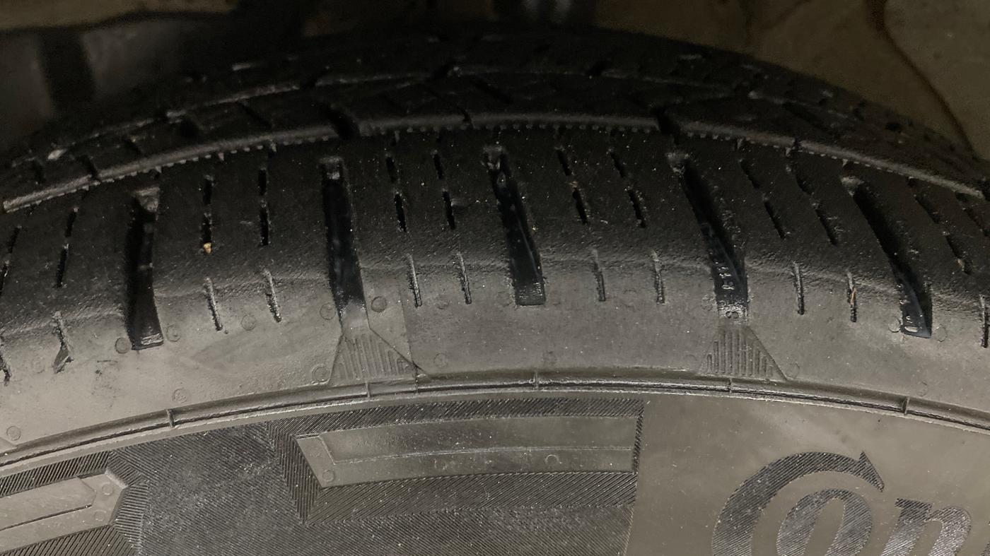 2020 MG HECTOR SHARP 1.5 DCT PETROL, Petrol, Automatic, 50,914 km, Left Front Tyre Tread