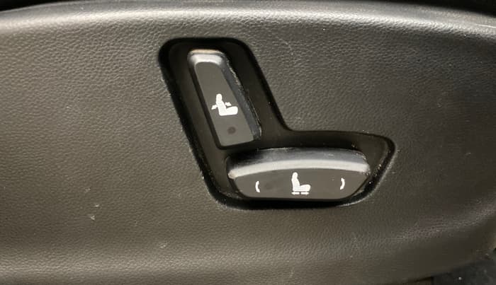 2020 MG HECTOR SHARP 1.5 DCT PETROL, Petrol, Automatic, 50,914 km, Driver Side Adjustment Panel