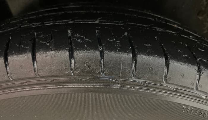 2020 MG HECTOR SHARP 1.5 DCT PETROL, Petrol, Automatic, 50,914 km, Right Rear Tyre Tread