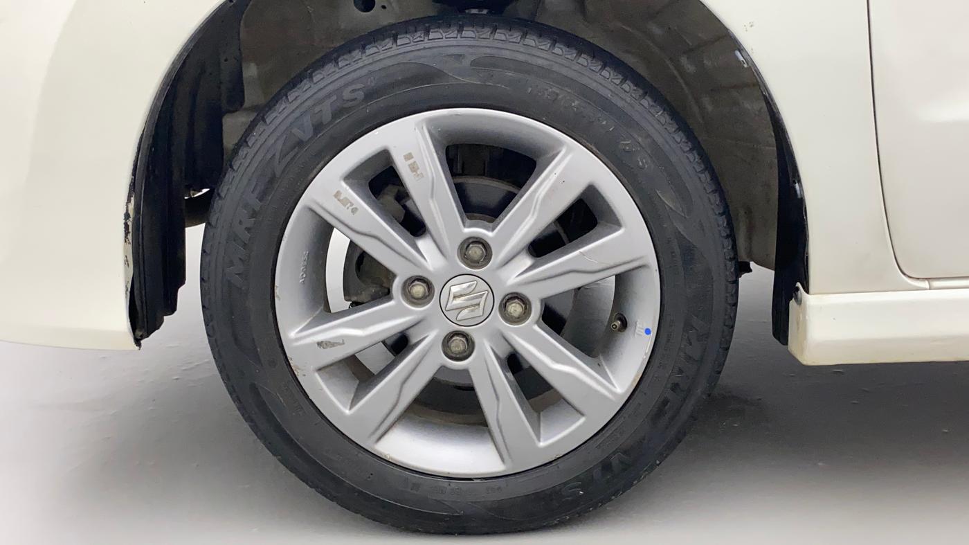 2015 Maruti Wagon R Stingray VXI, Petrol, Manual, 79,240 km, Left Front Wheel