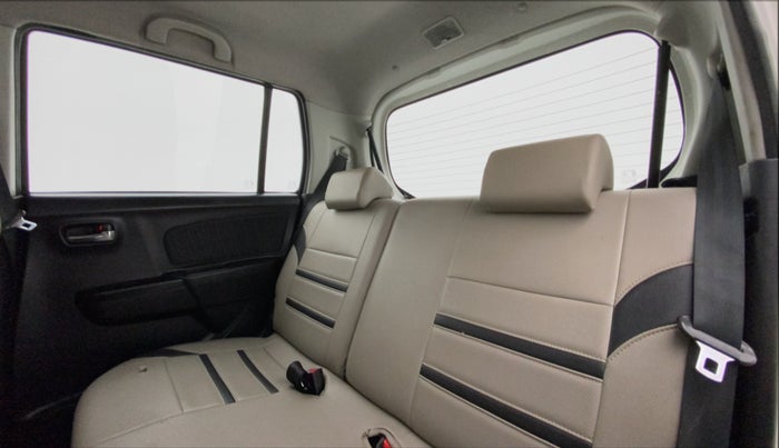 2015 Maruti Wagon R Stingray VXI, Petrol, Manual, 79,240 km, Right Side Rear Door Cabin