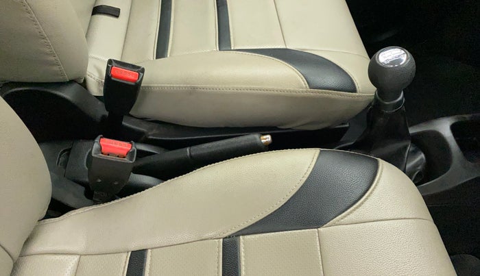 2015 Maruti Wagon R Stingray VXI, Petrol, Manual, 79,240 km, Gear Lever