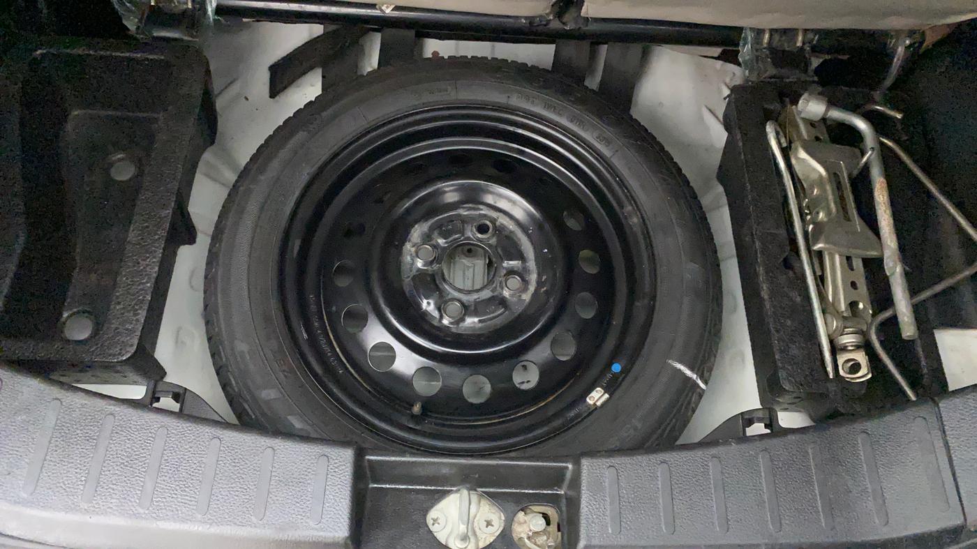 2015 Maruti Wagon R Stingray VXI, Petrol, Manual, 79,240 km, Spare Tyre
