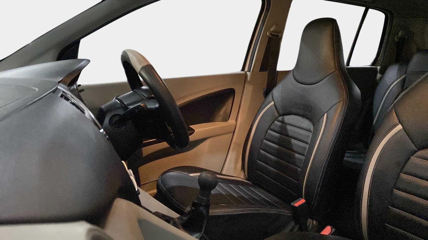2016 Maruti Celerio VXI, Petrol, Manual, 42,156 km, Right Side Front Door Cabin