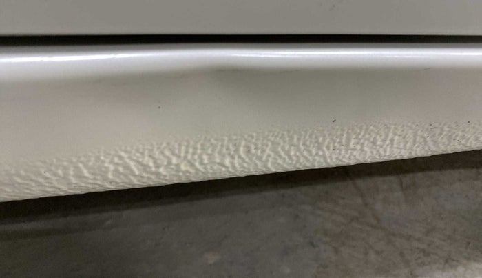 2016 Maruti Celerio VXI, Petrol, Manual, 42,156 km, Right running board - Slightly dented