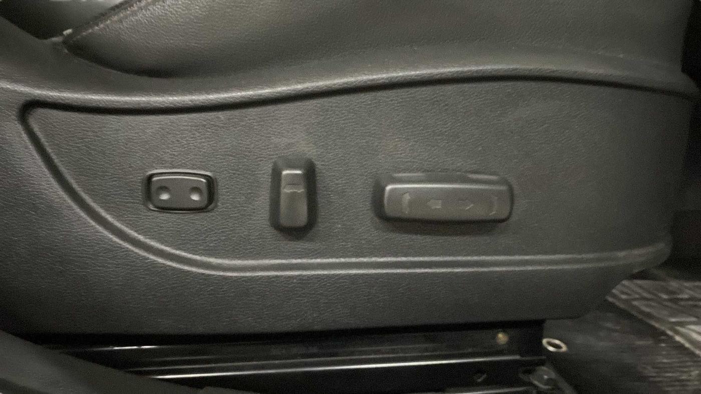 2016 Hyundai New Elantra 1.8 SX AT VTVT, Petrol, Automatic, 94,329 km, Driver Side Adjustment Panel