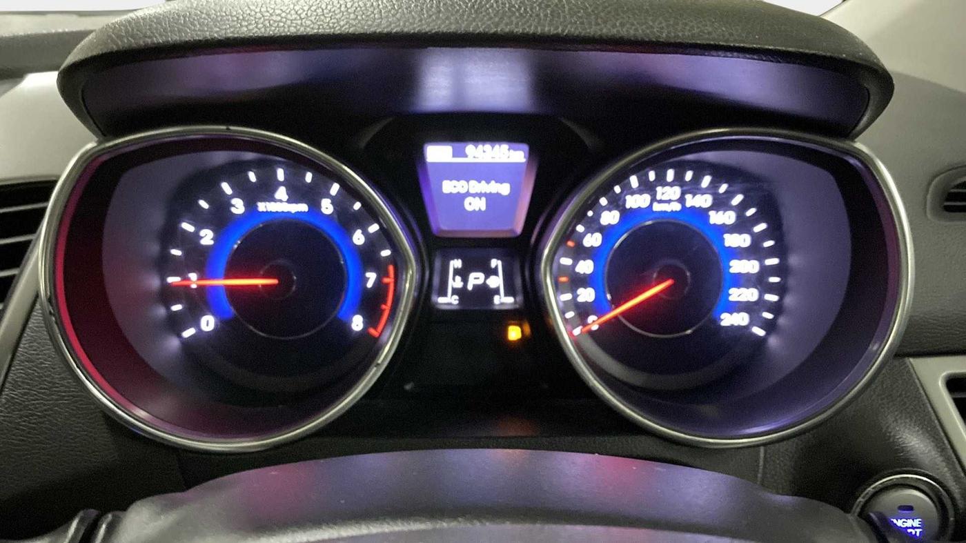 2016 Hyundai New Elantra 1.8 SX AT VTVT, Petrol, Automatic, 94,329 km, Odometer Image