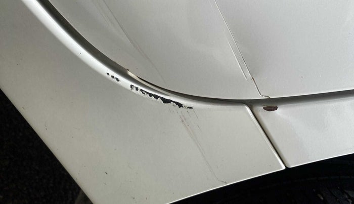 2019 Maruti Baleno ZETA DIESEL 1.3, Diesel, Manual, 49,616 km, Left running board - Minor scratches