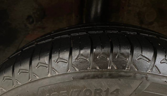 2017 Hyundai Elite i20 MAGNA EXECUTIVE 1.2, Petrol, Manual, 78,662 km, Right Rear Tyre Tread