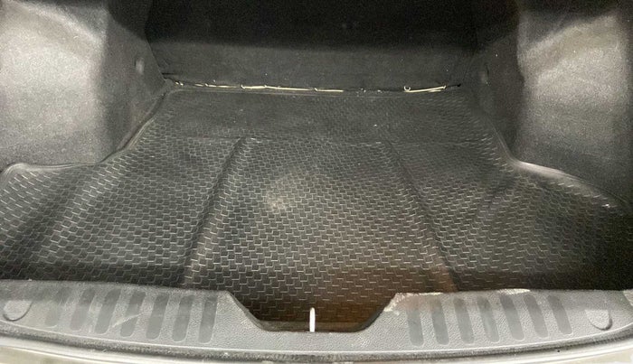 2020 Maruti Ciaz SIGMA 1.5 SHVS MT  PETROL, Petrol, Manual, 36,898 km, Boot Inside